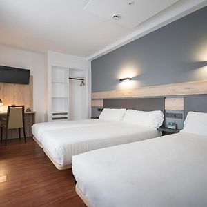 Habitación con Cama King